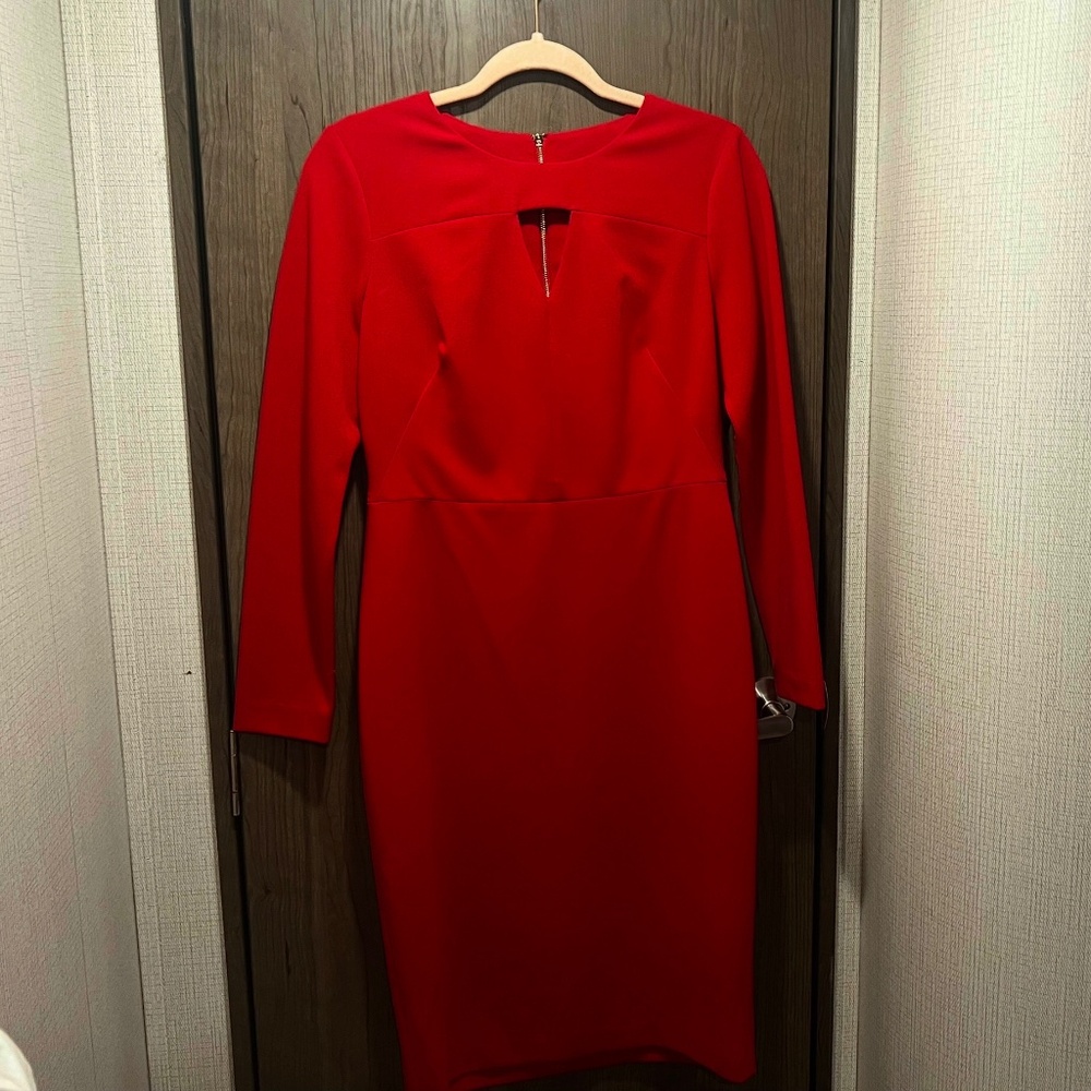 Calvin Klein Red Long Sleeve Sheath Dress with Keyhole Neckline – Size 10
